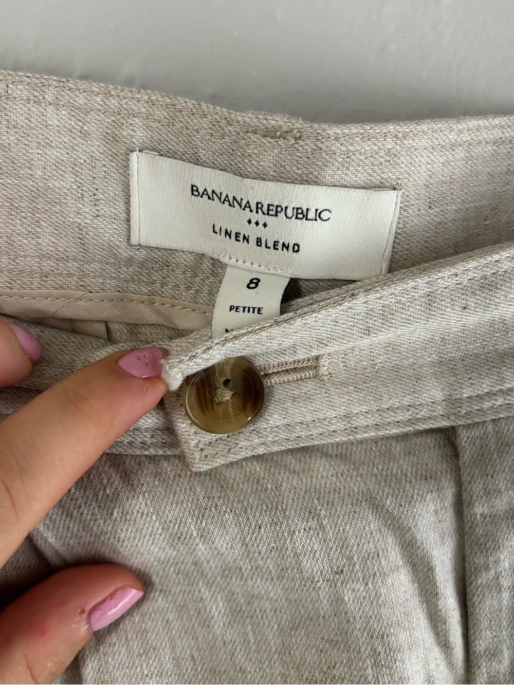 Women’s Light Beige Pleated Linen Trousers